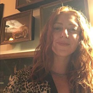 Meet your Posher, Carly